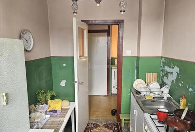 Apartament cu 2 camere semidecomandat în Micro I - 2