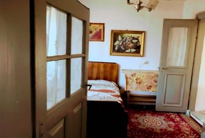 Casă cu 4 camere în Ulmu - 1