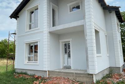 Casă individuală cu 4 camere cu Teren 543 Mp în Moșnița Nouă - 2