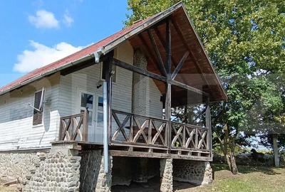 Cabana cu teren intravilan 18.449 mp Paingeni | 7,5 / - 7