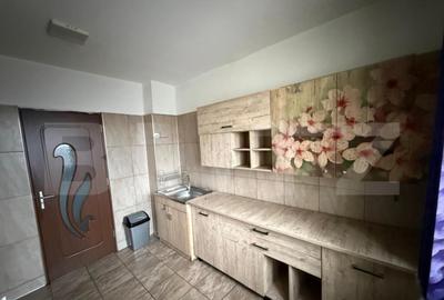 Apartament de vanzare, 52 mp, zona Micro 11 - 1