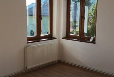 Apartament ultracentral, in vila P+1 - 11
