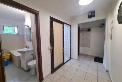 Apartament cu 3 camere semidecomandat în Dacia - 3