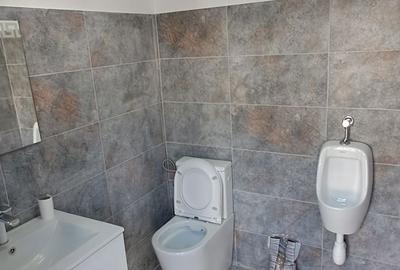 Spațiu comercial, de 120 mp, în Central - 1