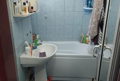 Apartament cu 3 camere in Micro 38 - 8