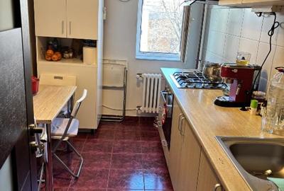 Apartament cu 2 camere decomandat, mobilat în Titan - 10