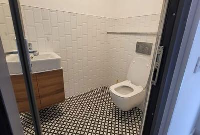 Spațiu comercial, de 92 mp, în Central