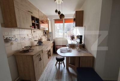 Apartament 3 camere, 59,5 mp, zona Cugir - 2