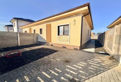 Duplex Mosnita 3 camere cu 381 mp teren si toate utilitatile - 1