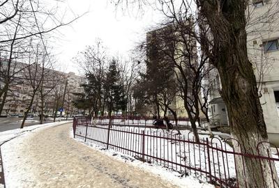 Bld 1 Decembrie 1918 - Str Postavarul - garsoniera - etaj 1/10 - bloc reabilitat - 10