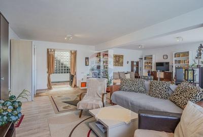 Casă individuală cu 8 camere cu Garaj în Colonia 1 Mai - 9