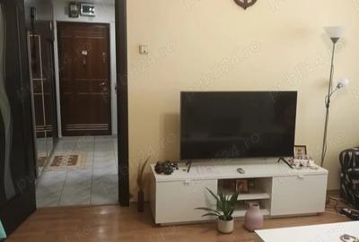 Apartament cu 3 camere semidecomandat în Drumul Taberei - 3