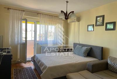 Apartament, 1 camera, centrala proprie, zona Complex Studentesc - 1