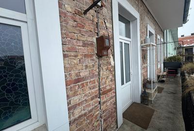 Apartament interbelic in zona Mihai Viteazul-103mp, et. 2/2 - 29