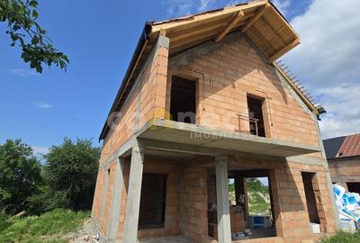 Casa cu 4 camere, 3 bai Teren 500 mp I Tureni - 16