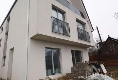 Duplex cu 5 camere cu Canalizare în Dâmbul Rotund - 1
