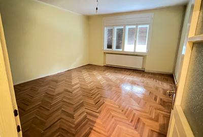 Casă cu 4 camere cu Teren 250 Mp în Traian - 5