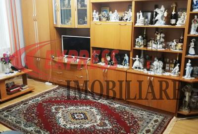 Apartament cu 3 camere semidecomandat în Dristor