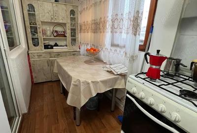 Apartament 2 camere -55 mp- Zona Pia?a Moldovei - 5