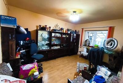 Casă sau Spatiu Comercial cu Curte Individuală în Zona Central&#2 - 4