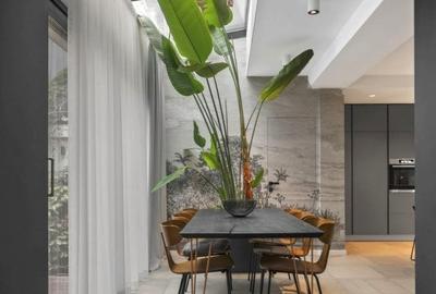 Casă individuală cu 5 camere cu Canalizare în Tineretului - 1