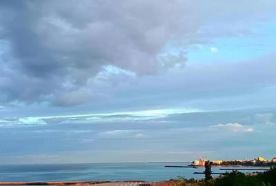 Direct proprietar, vedere frontala la mare in prima linie, plaja la iesire din bloc - 1