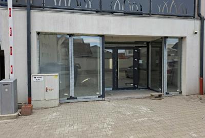 Spațiu comercial, de 94 mp, în Central - 3
