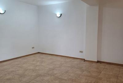 Spațiu comercial, de 98 mp, în Faleza Nord - 3