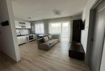 Apartament cu 4 camere semidecomandat, mobilat în Central - 1