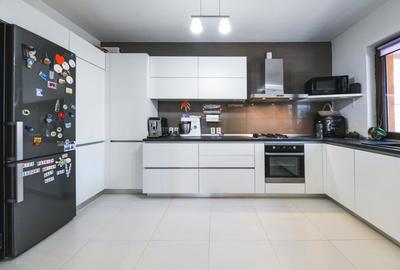 Casă cu 4 camere cu Teren 700 Mp în Florești - 13