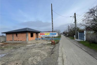 Casă cu 3 camere cu Teren 400 Mp în Crevedia - 4