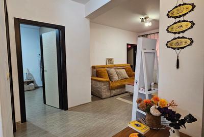 Tomis Plus Georgia Rezidence 2 Camere Decomandat 2 Balcoane Parcare Bloc 2015 - 4