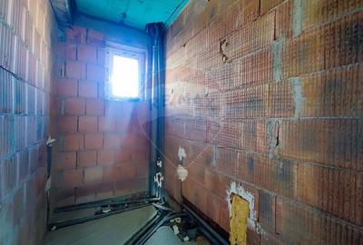 Casă cu 5 camere cu Teren 300 Mp în Cristian - 17