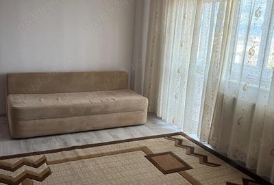 Inchiriez apartament 3 camere - 4
