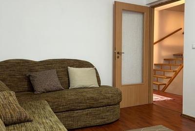 Apartament 110 mp,3 camere, mansardă, 2 băi, curte în coproprietate, parcare - 3