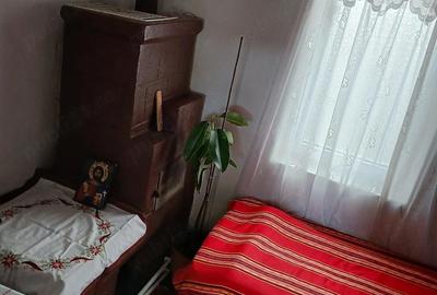 Casă cu Teren 462 Mp în Cetate - 1