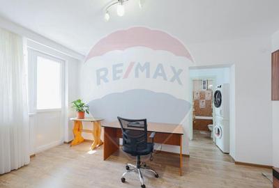 Apartament cu 2 camere semidecomandat în Decebal