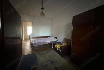 Apartament cu 3 camere semidecomandat, mobilat în Complex Studențesc - 3
