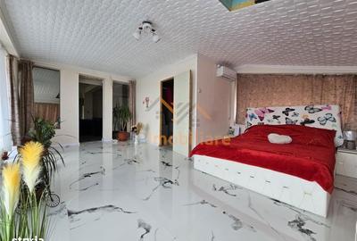 Spațiu comercial, de 240 mp, în Central - 18