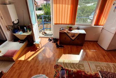 Casă cu 5 camere cu Teren 1080 Mp în Blejoi - 12
