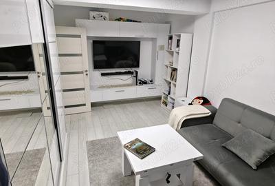 Apartament cu 3 camere decomandat în Central - 1