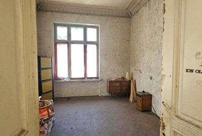 Casă cu 4 camere cu Canalizare în Cișmigiu - 2