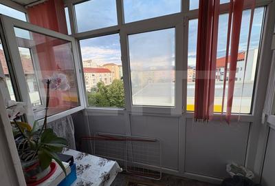 Apartament decomandat cu 3 camere si 2 balcoane, zona Vasile Aaron - 6