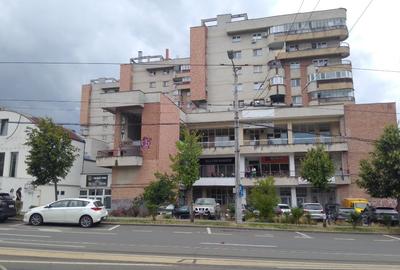 Cluj-N, spațiu comercial parter 1200euro/mp