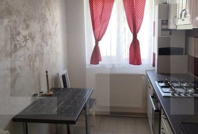 Apartament cu 4 camere, 99 mp, zona Capat 1 - 8