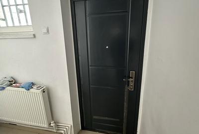 Spațiu comercial, de 42 mp, în Central - 4