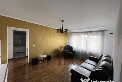 Apartament cu 3 camere decomandat în Micro II - 12
