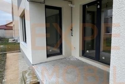 Casă individuală cu 3 camere cu Canalizare în Central - 2