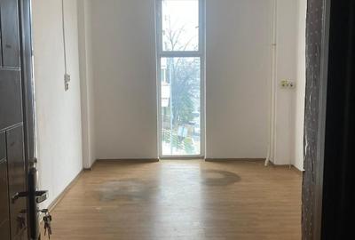 Spațiu comercial, de 142 mp, în Central - 1