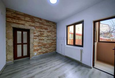 Casă individuală cu 5 camere cu Canalizare în Apărătorii Patriei - 34